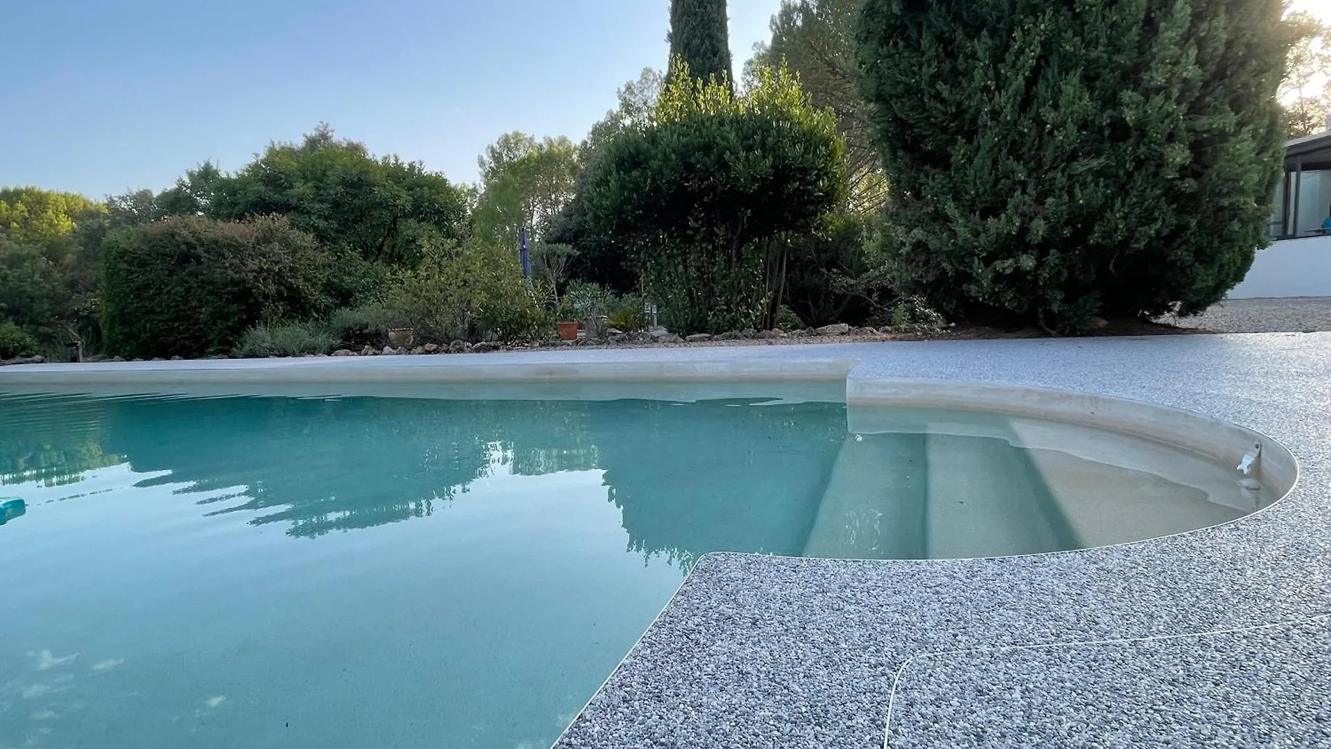 Homestay Aux Romarins Apartment Les Arcs-sur-Argens France
