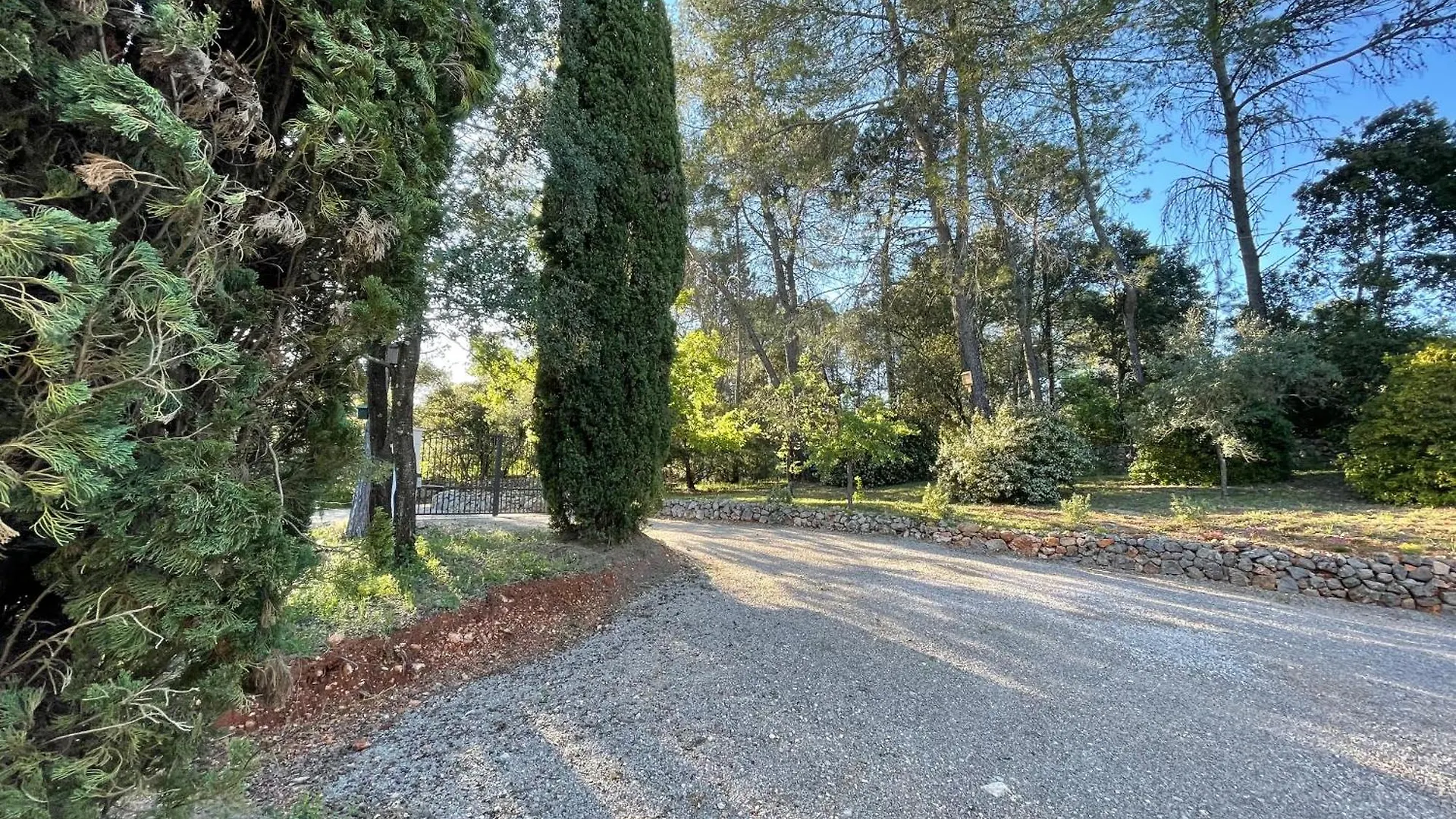 Homestay Aux Romarins Apartment Les Arcs-sur-Argens